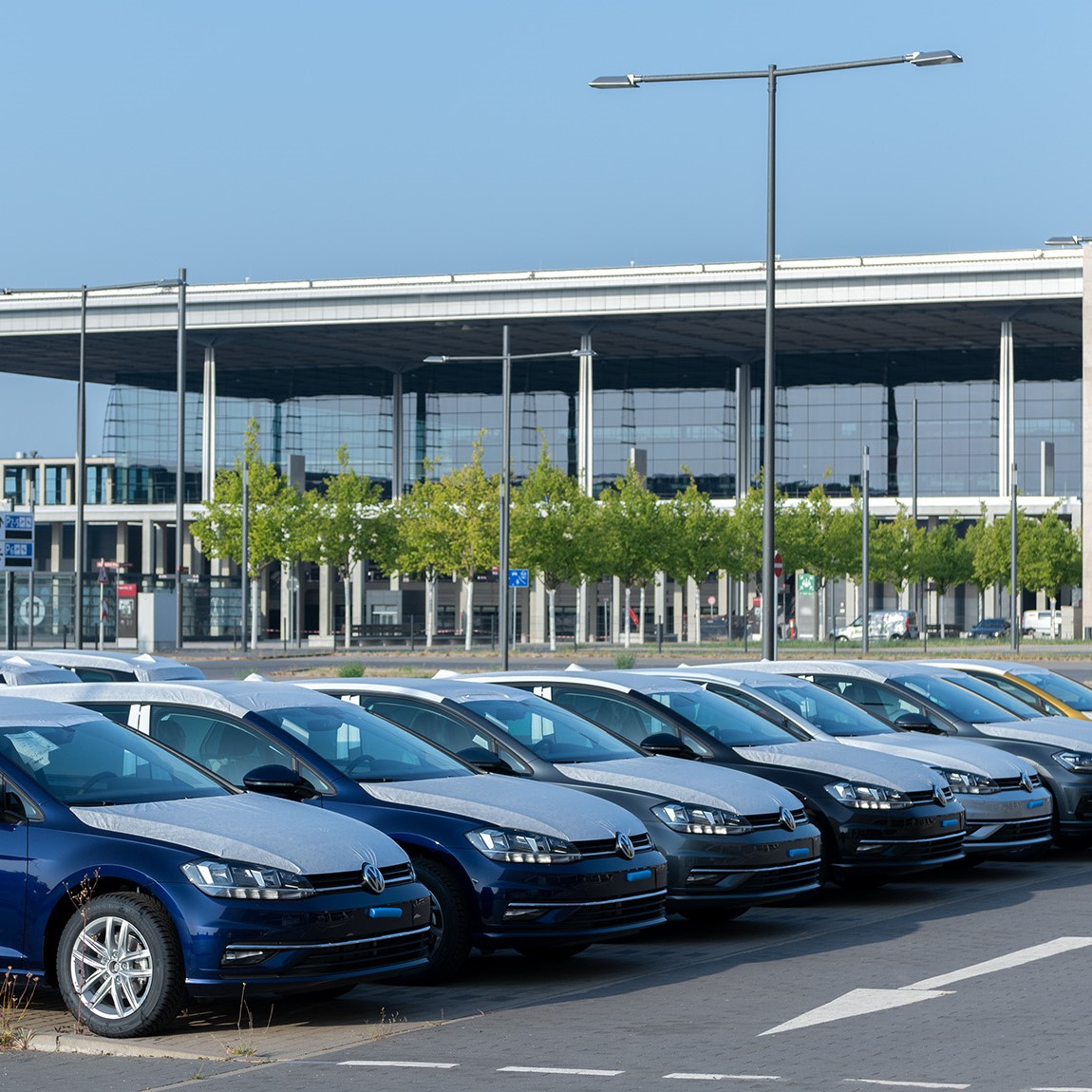 Taxi am BER ©Ekaterina Zershchikova / Flughafen Berlin Brandenburg GmbH