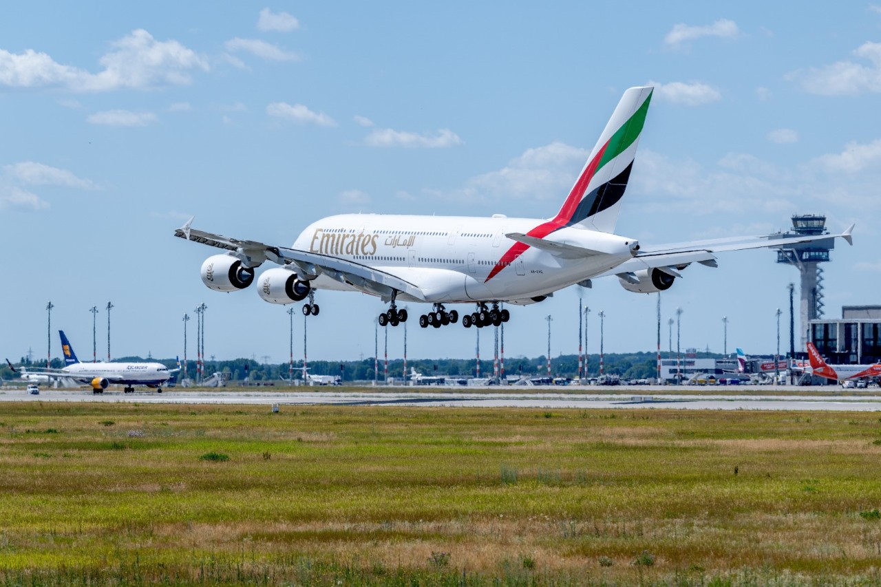 Emirates Maschine bei der ILA 2022