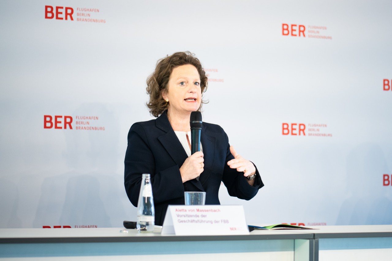Im Bild: Aletta von Massenbach, Vorsitzende der Geschäftsführung der Flughafen Berlin Brandenburg GmbH