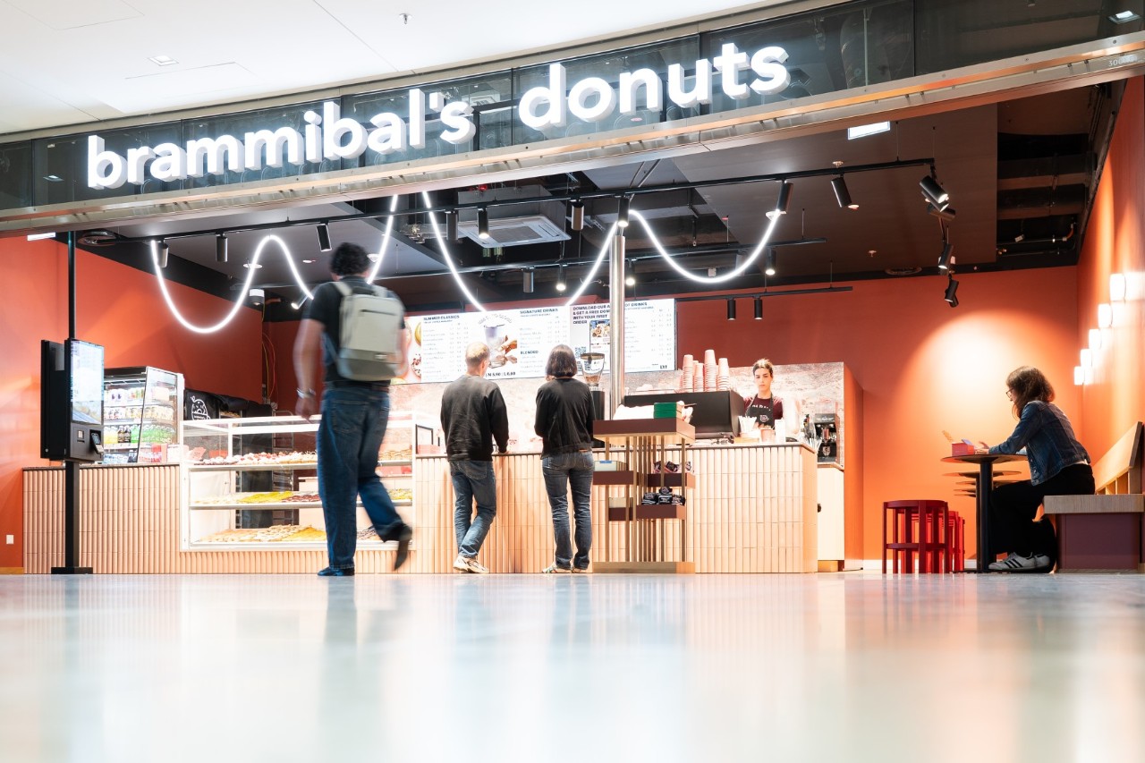 Frontansicht des Geschäfts "Brammibal's Donuts"