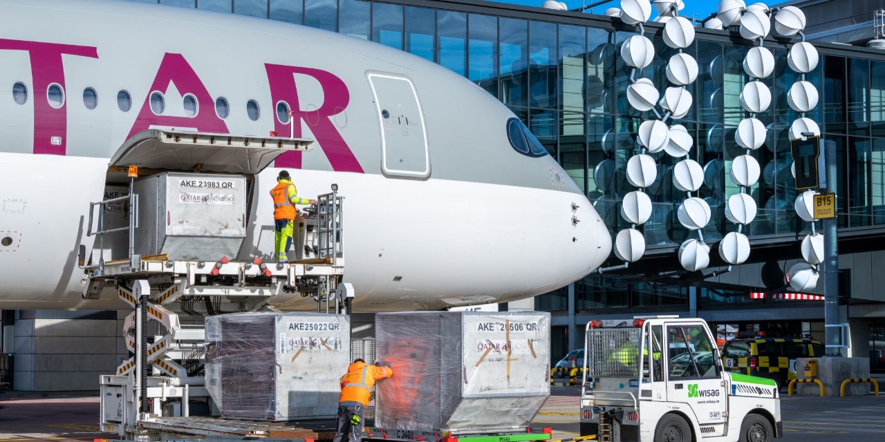 Cargo loading Scoot