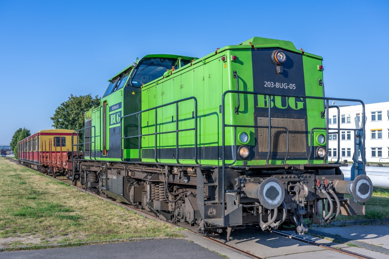 Green guide train
