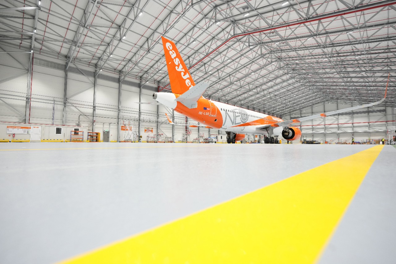 easyJet opens hangar at BER