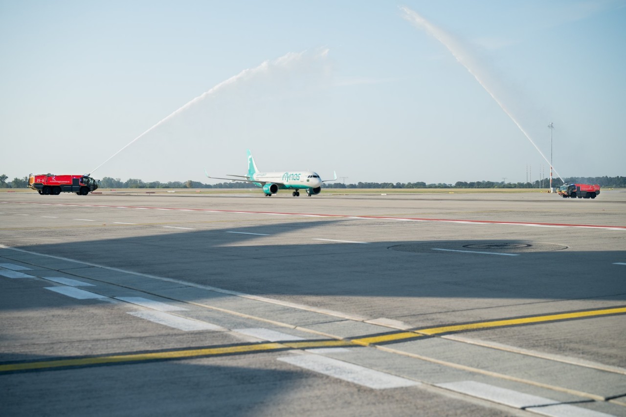 flynas aircraft is greeted with a water fountain